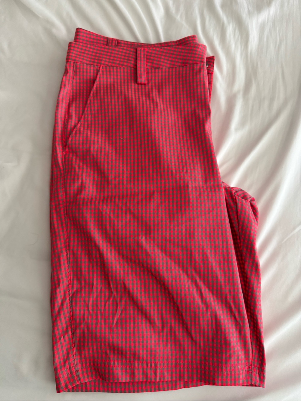 Mens under armor golf shorts. Pink and gray checkered.